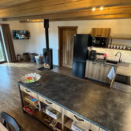 Jizerka بيت للعطل